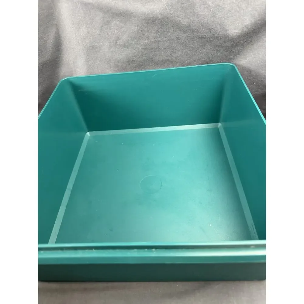 Tupperware this vintage